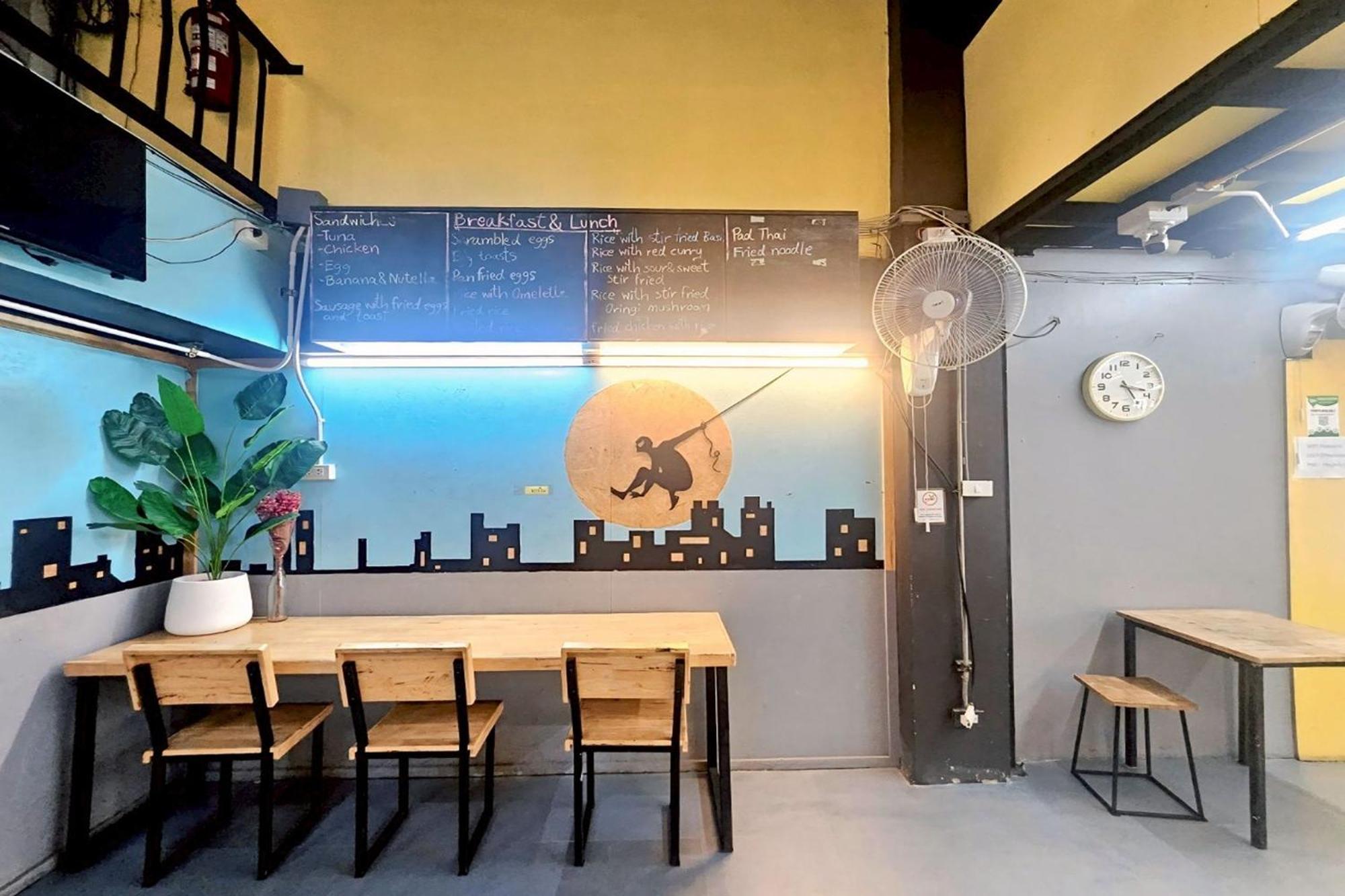 Me U Hostel Chiang Mai Zewnętrze zdjęcie